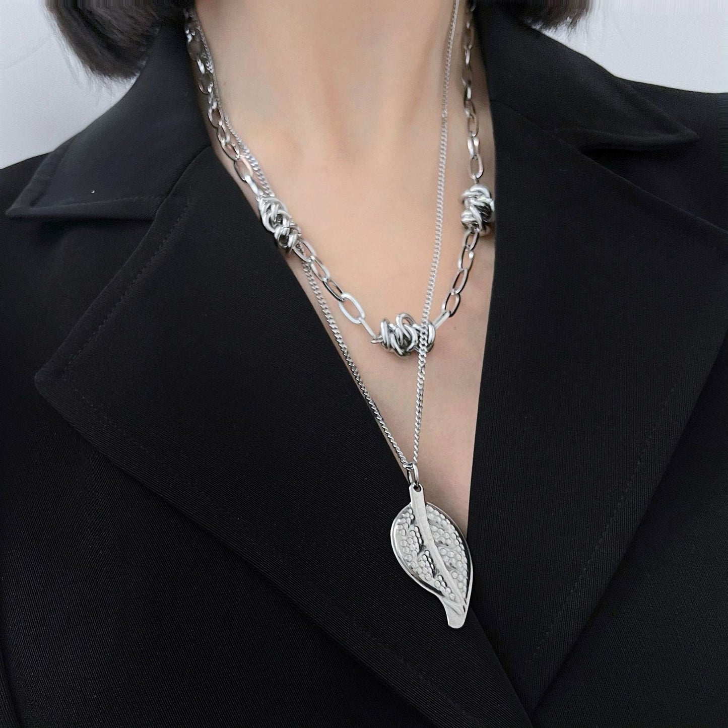 Double Layered Metal Leaf Pendant Knotted Chain Thorns Titanium Steel Necklace